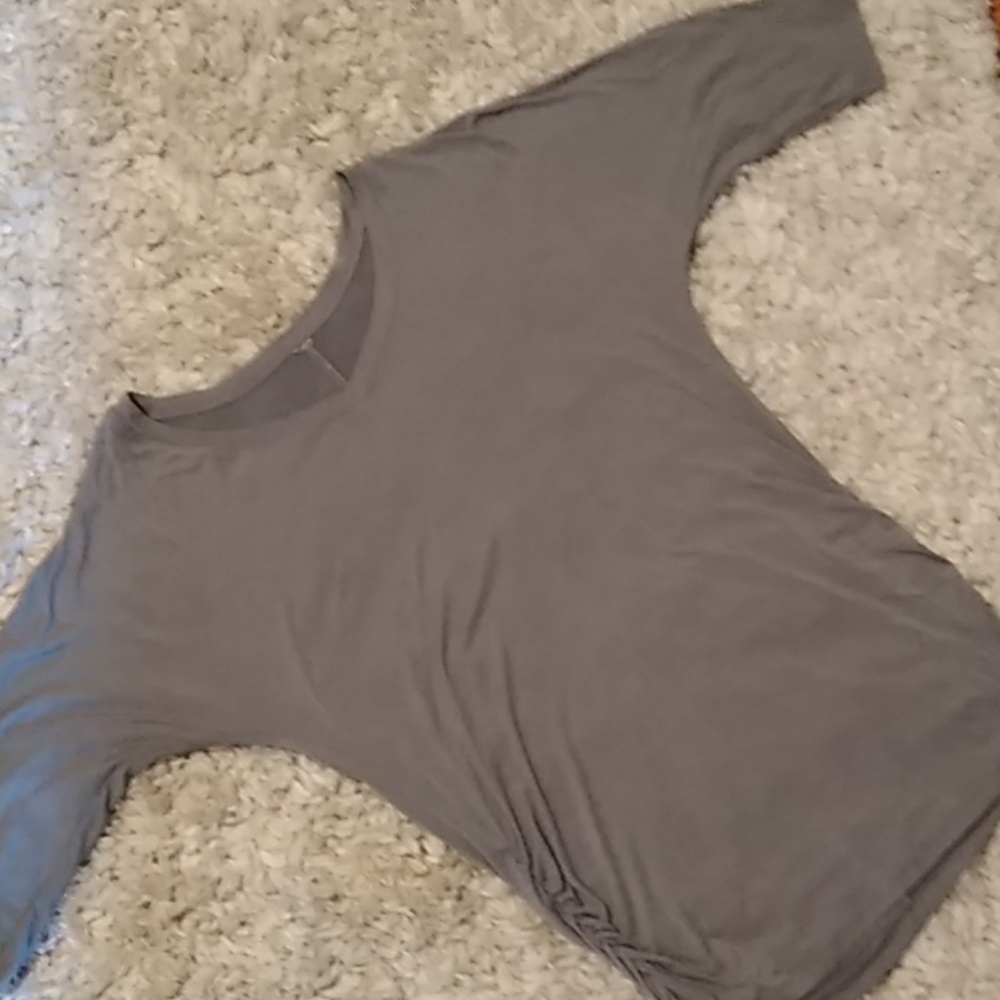 3 Shirt Bundle - Picture 4 of 5